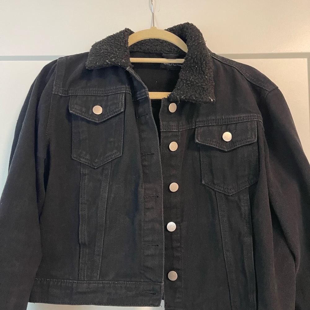 BLACK JEAN JACKET